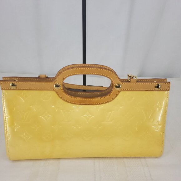 LOUIS VUITTON "Vernis Roxbury Drive Perle" Bag - LV Embossed Monogram *COA - Picture 9 of 16